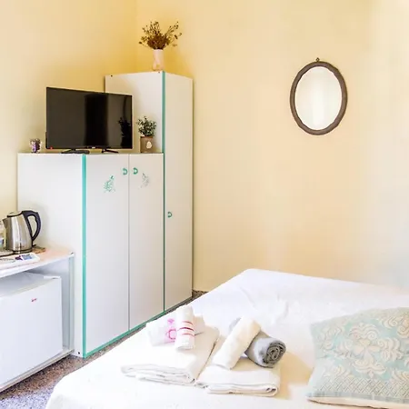 Sa Pischina B&B 올비아