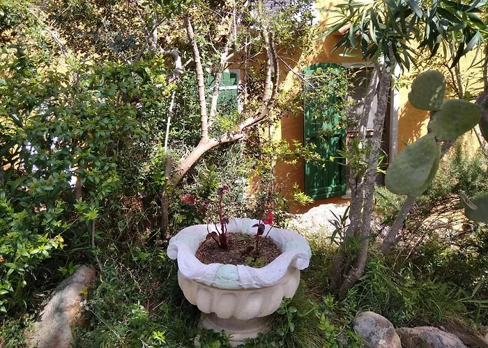 Panzió Sa Pischina *